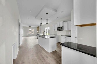 354 Galway Dr in Clarksville, TN - Building Photo - Building Photo