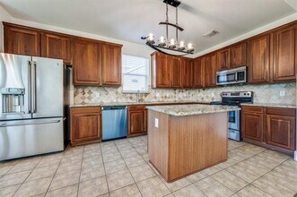 1609 Santos Dr in Denton, TX - Building Photo - Building Photo