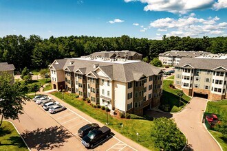 355 Autumn Pond Way in Essex Junction, VT - Building Photo - Building Photo