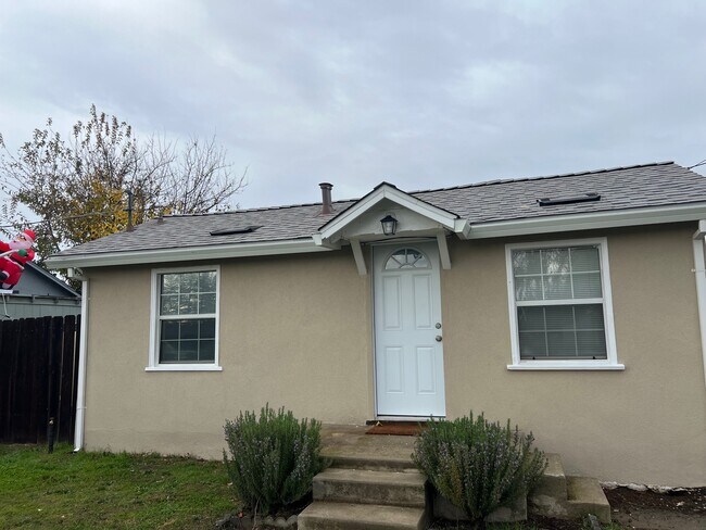property at 9550 Q St