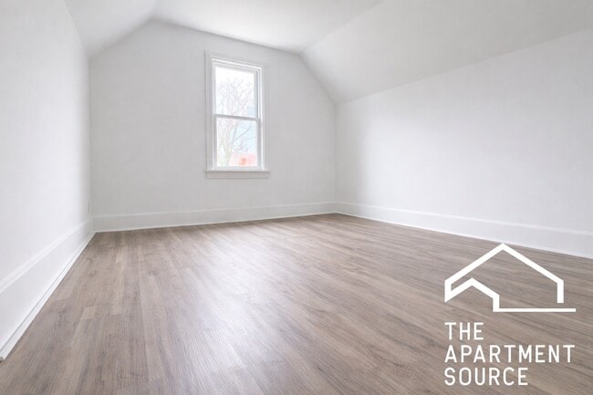 1626 N Fairfield Ave, Unit 3, Unit 3