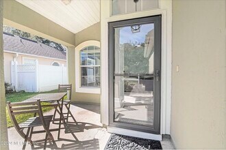 1837 Keswick Rd in St. Augustine, FL - Foto de edificio - Building Photo