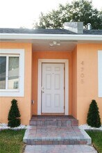 1795 NW 47th St in Miami, FL - Building Photo - Building Photo