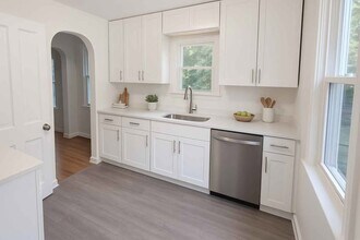 8070 Red Oak Dr in Mounds View, MN - Building Photo - Building Photo