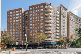 Vanderbilt Plaza Apartments