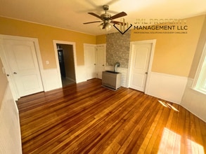 121 Irving St in Fall River, MA - Building Photo - Building Photo