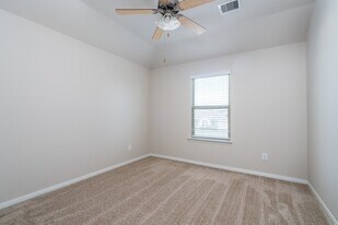 22918 Caverly Ln in Tomball, TX - Building Photo