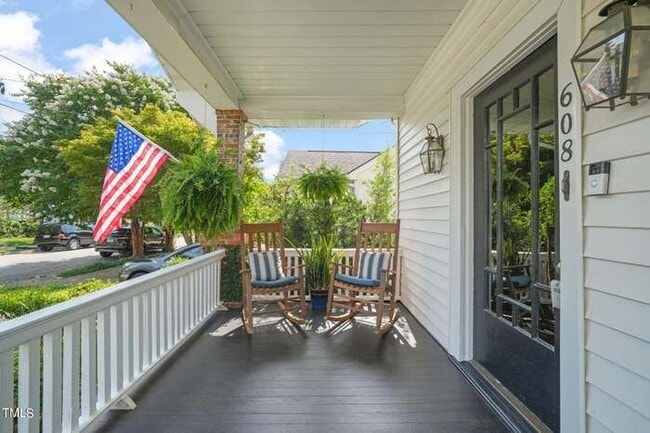 property at 608 E Franklin St