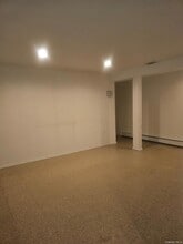 31 Albermarle Ave in Holtsville, NY - Building Photo - Building Photo