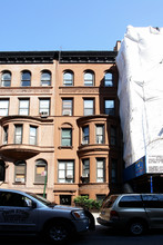 43 W 74th St in New York, NY - Building Photo - Building Photo