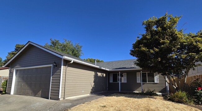 4631 Cherrybud Ct SE in Salem, OR - Foto de edificio - Building Photo