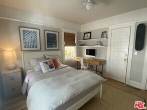 2402 4th St in Santa Monica, CA - Building Photo - Building Photo