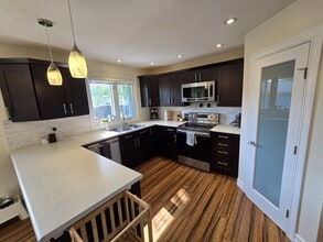 4703-4759 59 St in Cold Lake, AB - Building Photo - Building Photo