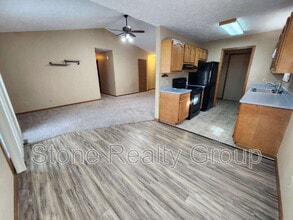 4391 S Hidden Way St in Terre Haute, IN - Building Photo - Building Photo