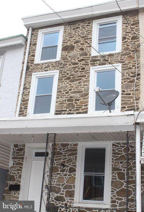 25 Osborn St in Philadelphia, PA - Building Photo