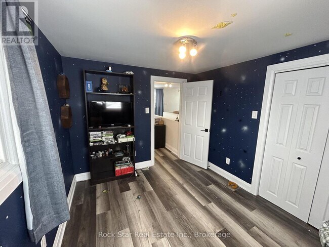 property at 30 W 1st St