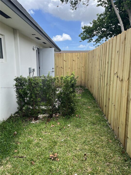 29905 SW 149th Ct in Homestead, FL - Building Photo