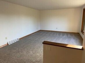 5042 Shamrock Way in Little Suamico, WI - Building Photo - Building Photo