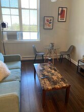 240 Heath St, Unit 304 in Boston, MA - Building Photo - Building Photo
