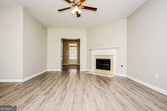 512 Anglewood Trace in Stockbridge, GA - Foto de edificio - Building Photo