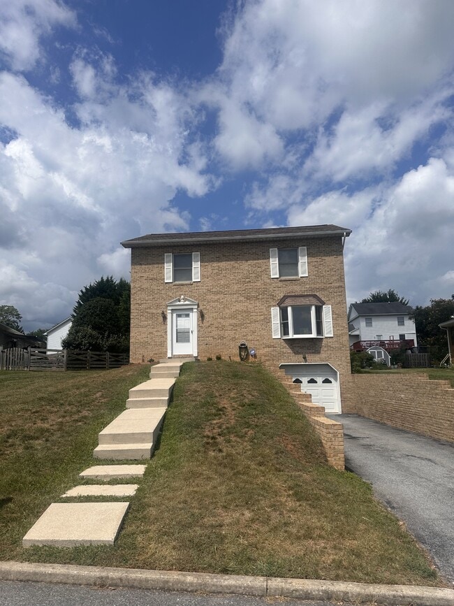 property at 11 Terben Ct