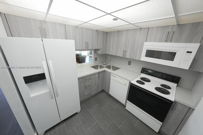 property at 1470 NE 123rd St