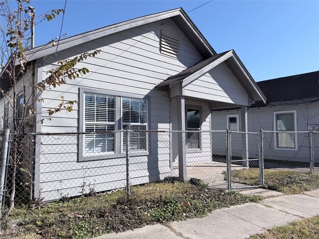 3231 Holman St in Houston, TX - Building Photo - Building Photo