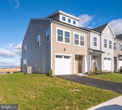 28 Spool Rd in Inwood, WV - Building Photo - Building Photo