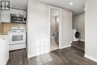 1424 Beaverdams Rd in Thorold, ON - Building Photo - Building Photo