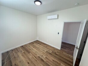 2937-2939 S Catalina St in Los Angeles, CA - Building Photo - Building Photo