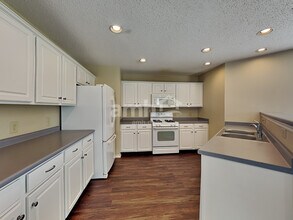 5537 Floating Leaf Dr in Indianapolis, IN - Building Photo - Building Photo