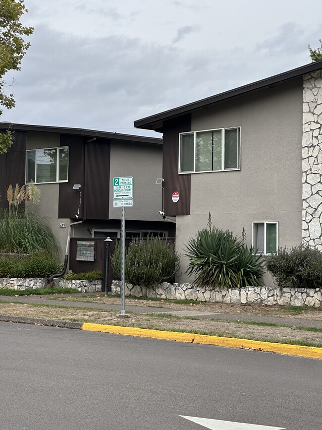 Rockwood in Eugene, OR - Building Photo - Building Photo