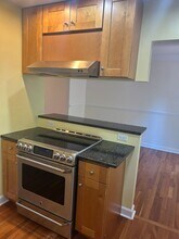 27 Gravenhurst Ct in North Potomac, MD - Building Photo - Building Photo