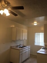 Burbank Tarzana Apartments in Tarzana, CA - Building Photo - Building Photo