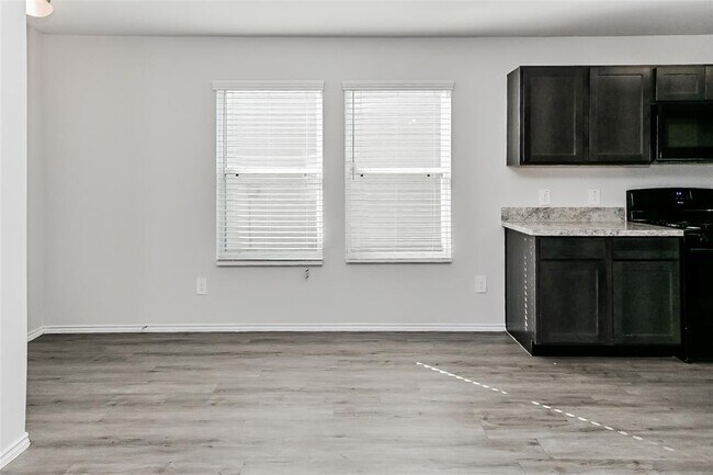 1031 Imperial Heights Dr in Houston, TX - Building Photo - Building Photo