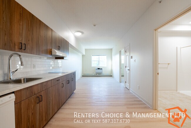 1730-1730 10 Ave S in Lethbridge, AB - Building Photo - Building Photo