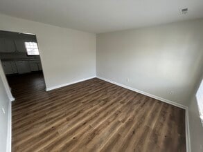 426 Walnut Ave SE, Unit Unit D in Roanoke, VA - Building Photo - Building Photo