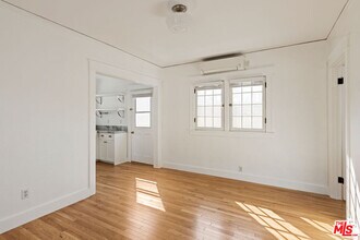 1714 Echo Park Ave in Los Angeles, CA - Building Photo - Building Photo