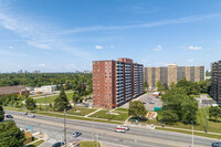 Sheppard Birchmount 2 in Toronto, ON - Building Photo - Building Photo