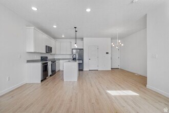 4731 W Talavera Wy in Kearns, UT - Building Photo - Building Photo