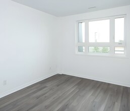 151 Greenbank Road in Ottawa, ON - Building Photo - Building Photo