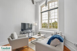 31 Victor St in Greenville, SC - Building Photo