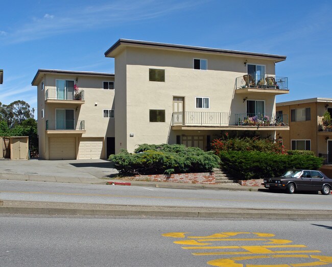 512 Richmond Dr in Millbrae, CA - Foto de edificio - Building Photo