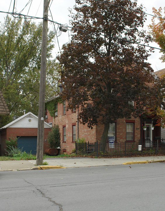 809 Warren St in Hudson, NY - Building Photo