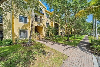 3020 Alcazar Pl in Palm Beach Gardens, FL - Building Photo - Building Photo