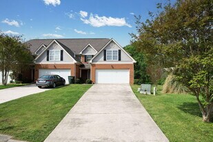 3064 Igou Crossing Dr in Chattanooga, TN - Building Photo