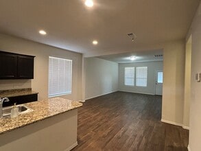 1713 Twin Falls Dr in Odessa, TX - Building Photo - Building Photo