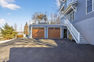 91 Rodgers Ln in Saratoga Springs, NY - Building Photo - Building Photo