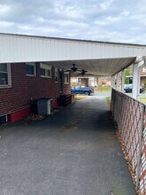 6236 Robin Hill Rd in Baltimore, MD - Building Photo - Building Photo