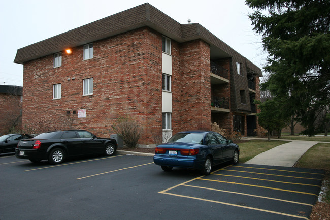 9100 W 140th St in Orland Park, IL - Building Photo - Building Photo